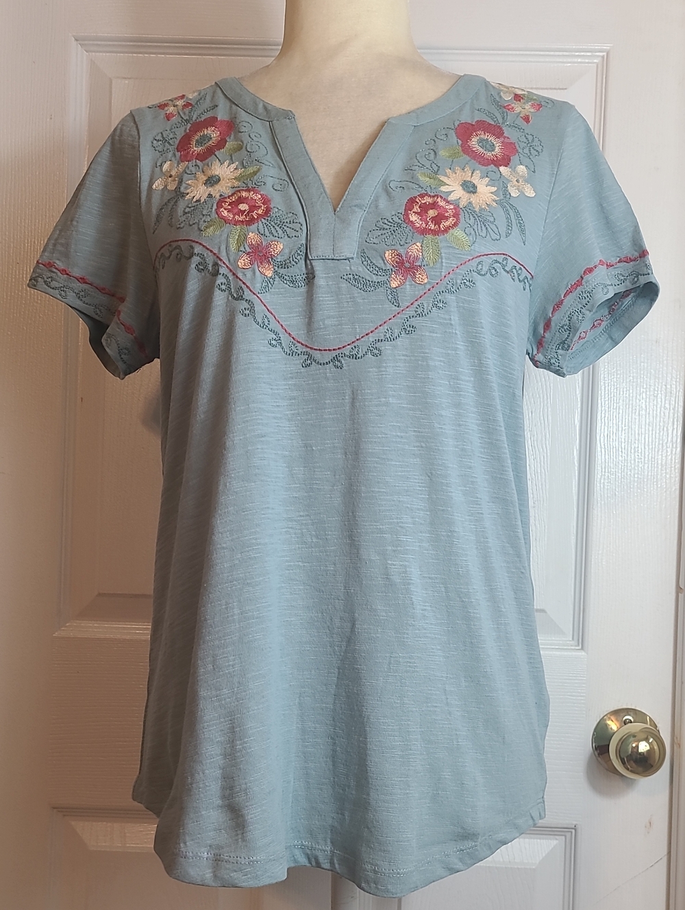 Roper Embroidered Western Blouse